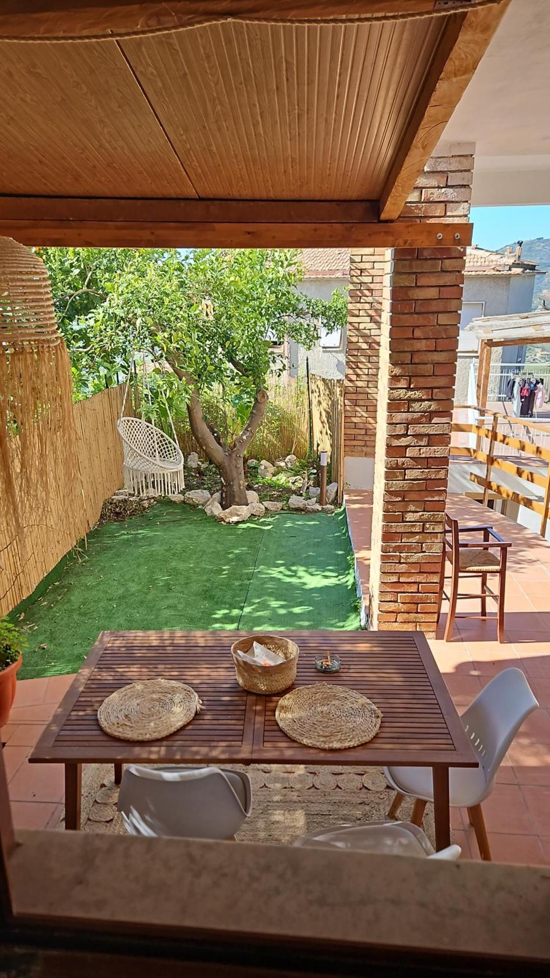 Oikos Guesthouse & Rooftop Suio Luaran gambar